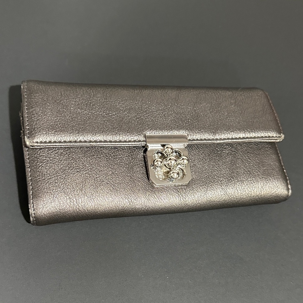 Elegant Silver Women's Clutch